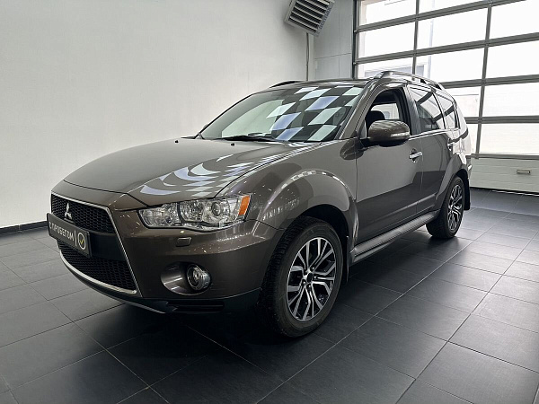 Mitsubishi Outlander, 2012г., полный привод, вариатор