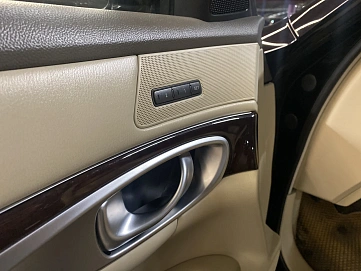Infiniti M, 2012г, полный привод, автомат