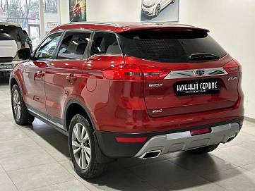Geely Atlas, 2018г, передний привод, автомат