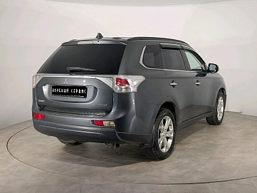 Mitsubishi Outlander, 2013г, полный привод, вариатор