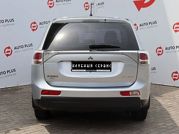 Mitsubishi Outlander, 2013г, передний привод, вариатор