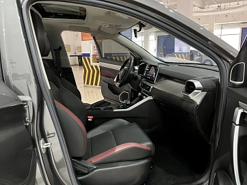 Geely Binyue, 2021г, передний привод, робот