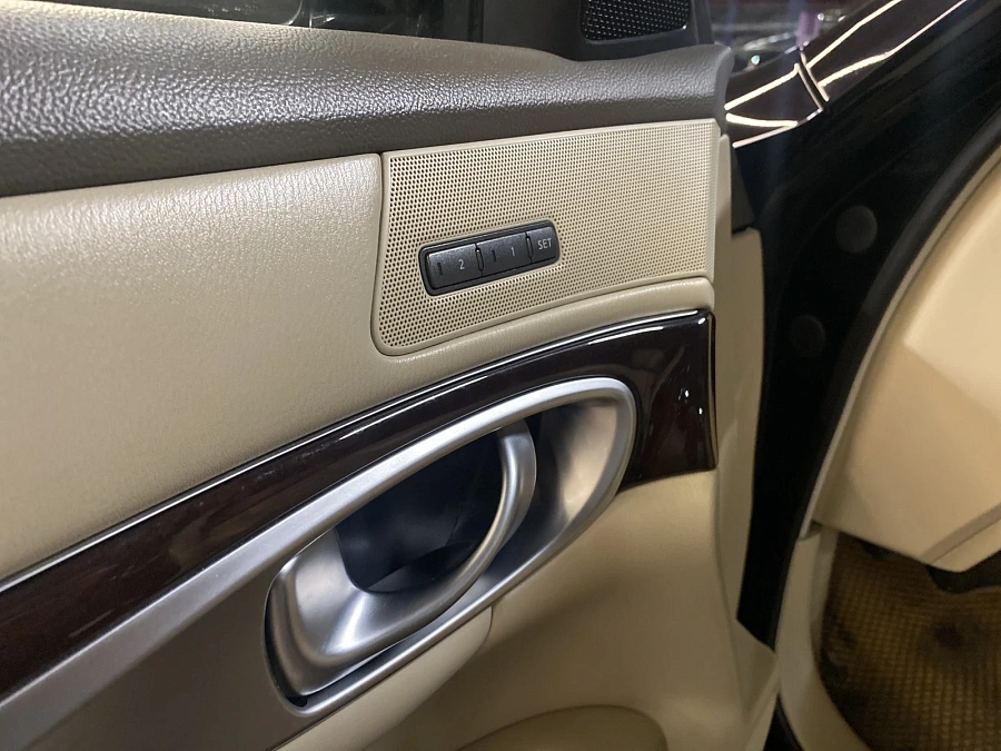 Infiniti M, 2012г., полный привод, автомат