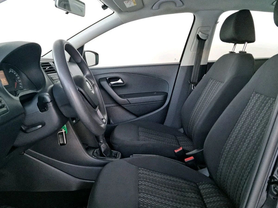 Volkswagen Polo, 2018г., передний привод, механика