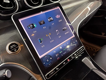 Mercedes-Benz GLC, 2023г, полный привод, автомат