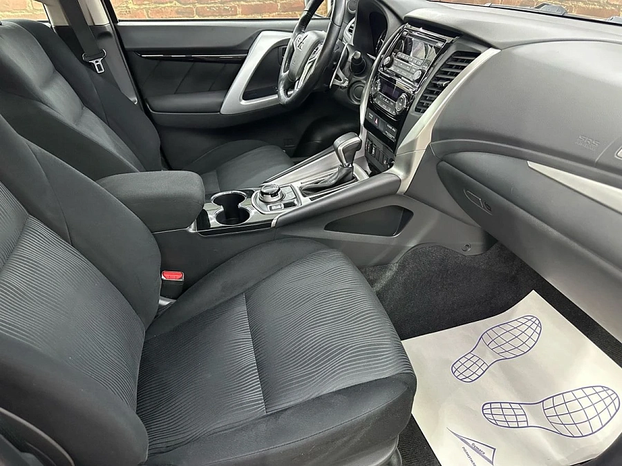 Mitsubishi Pajero Sport, 2019г., полный привод, автомат