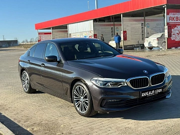 BMW 5 серии, 2019г, задний привод, автомат