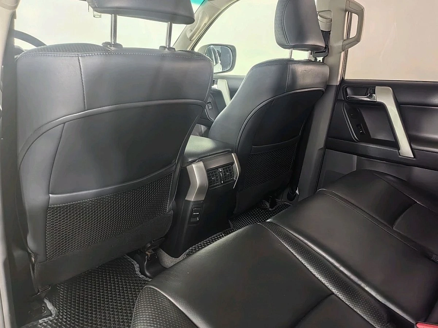 Toyota Land Cruiser Prado, 2013г., полный привод, автомат