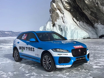 Jaguar F-Pace, 2016г, полный привод, автомат
