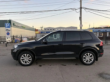 Volkswagen Touareg, 2012г, полный привод, автомат