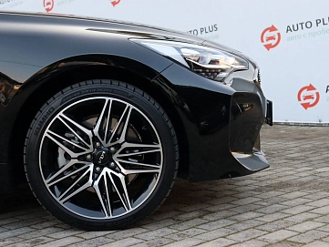 Kia Stinger, 2023г, полный привод, автомат