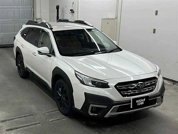 Subaru Outback, 2022г, полный привод, вариатор