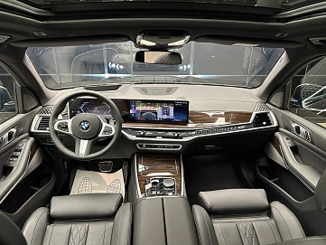 BMW X5, 2025г, полный привод, автомат