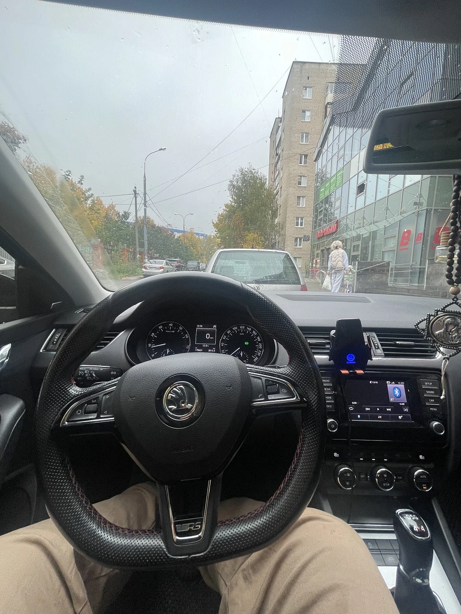 Skoda Octavia, 2014г., полный привод, робот