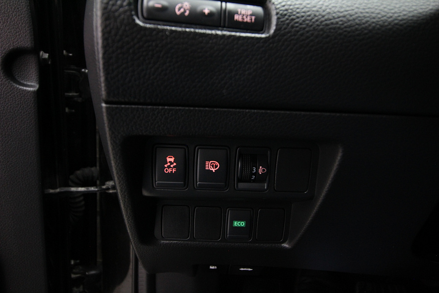 Nissan Qashqai, 2014г., передний привод, вариатор