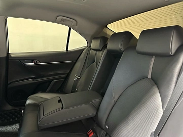 Toyota Camry, 2021г, передний привод, автомат