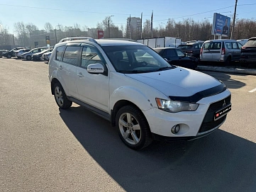 Mitsubishi Outlander, 2010г., полный привод, вариатор