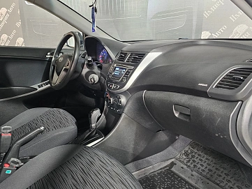 Hyundai Solaris, 2015г, передний привод, автомат