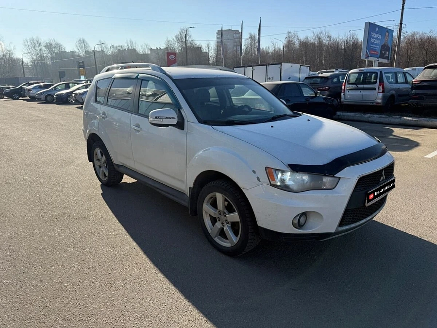 Mitsubishi Outlander, 2010г., полный привод, вариатор