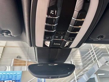 Porsche Cayenne, 2015г, полный привод, автомат