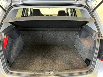 Volkswagen Golf, 2008г, передний привод, автомат