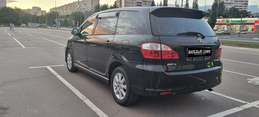 Toyota Ipsum, 2006г., полный привод, автомат