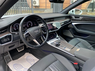 Audi A6, 2019г, полный привод, робот