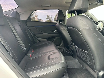 Hyundai Elantra, 2023г, передний привод, автомат