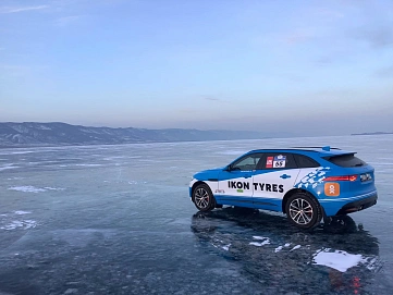 Jaguar F-Pace, 2016г, полный привод, автомат