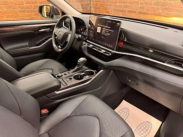 Toyota Highlander, 2025г, полный привод, автомат