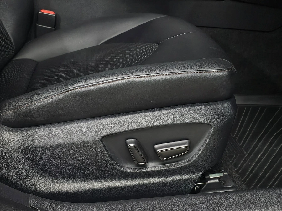 Toyota Camry, 2020г., передний привод, автомат