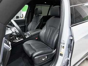 BMW X7, 2022г, полный привод, автомат