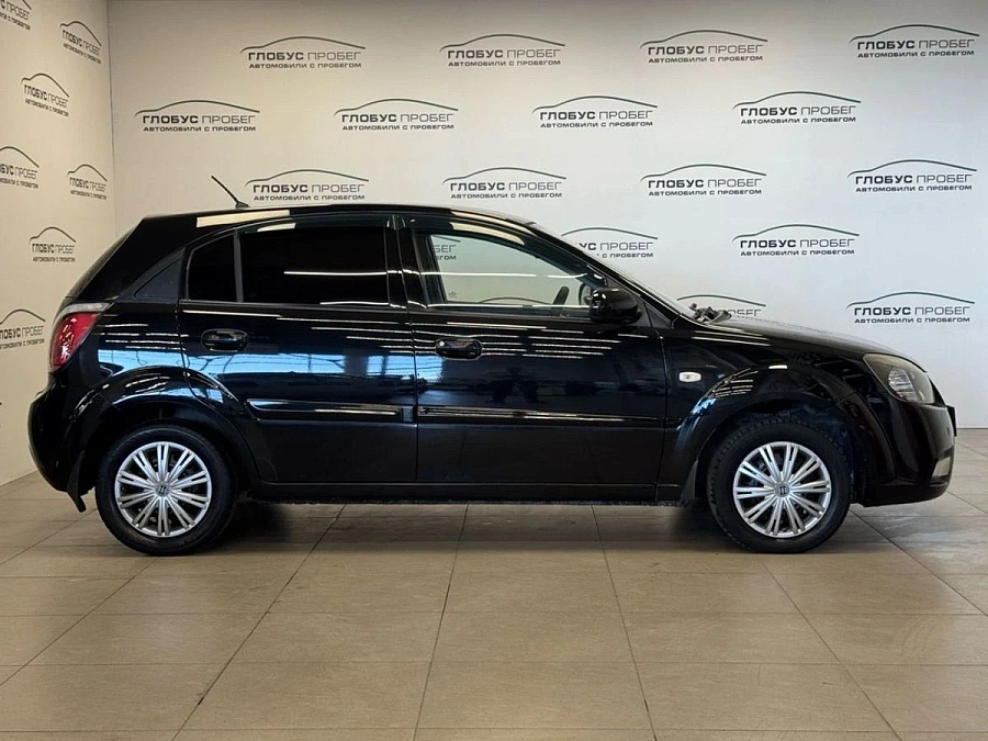 Kia Rio, 2010г., передний привод, механика