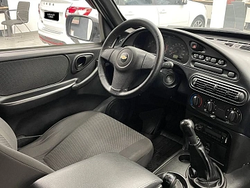 Chevrolet Niva, 2013г, полный привод, механика