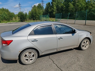 Kia Forte, 2010г, передний привод, автомат