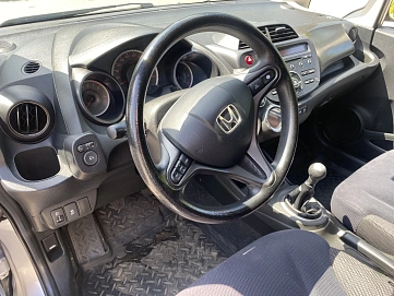 Honda Jazz, 2011г, передний привод, механика
