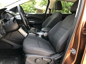 Ford Kuga, 2015г, передний привод, автомат
