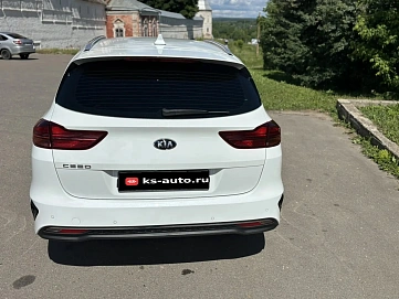 Kia Ceed, 2021г., передний привод, автомат
