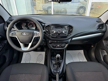 Lada (ВАЗ) Vesta, 2019г, передний привод, механика