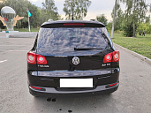 Volkswagen Tiguan, 2009г., полный привод