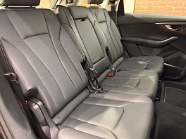 Audi Q7, 2024г, полный привод, автомат