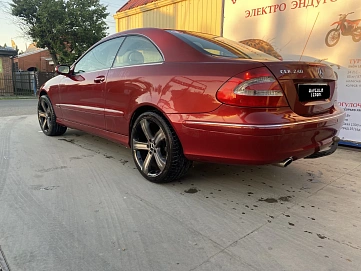 Mercedes-Benz CLK-Класс, 2004г, задний привод, автомат