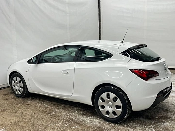 Opel , 2012г., передний привод, механика