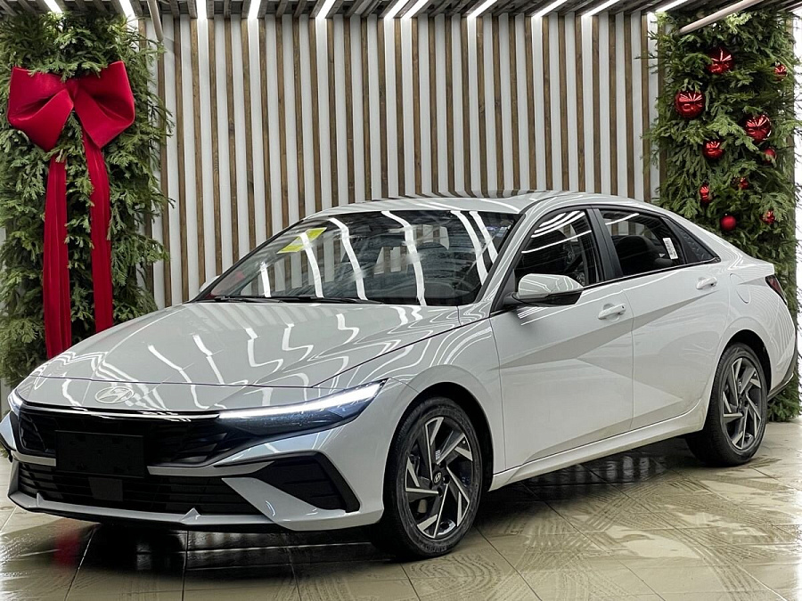 Hyundai Elantra, 2024г., передний привод, вариатор