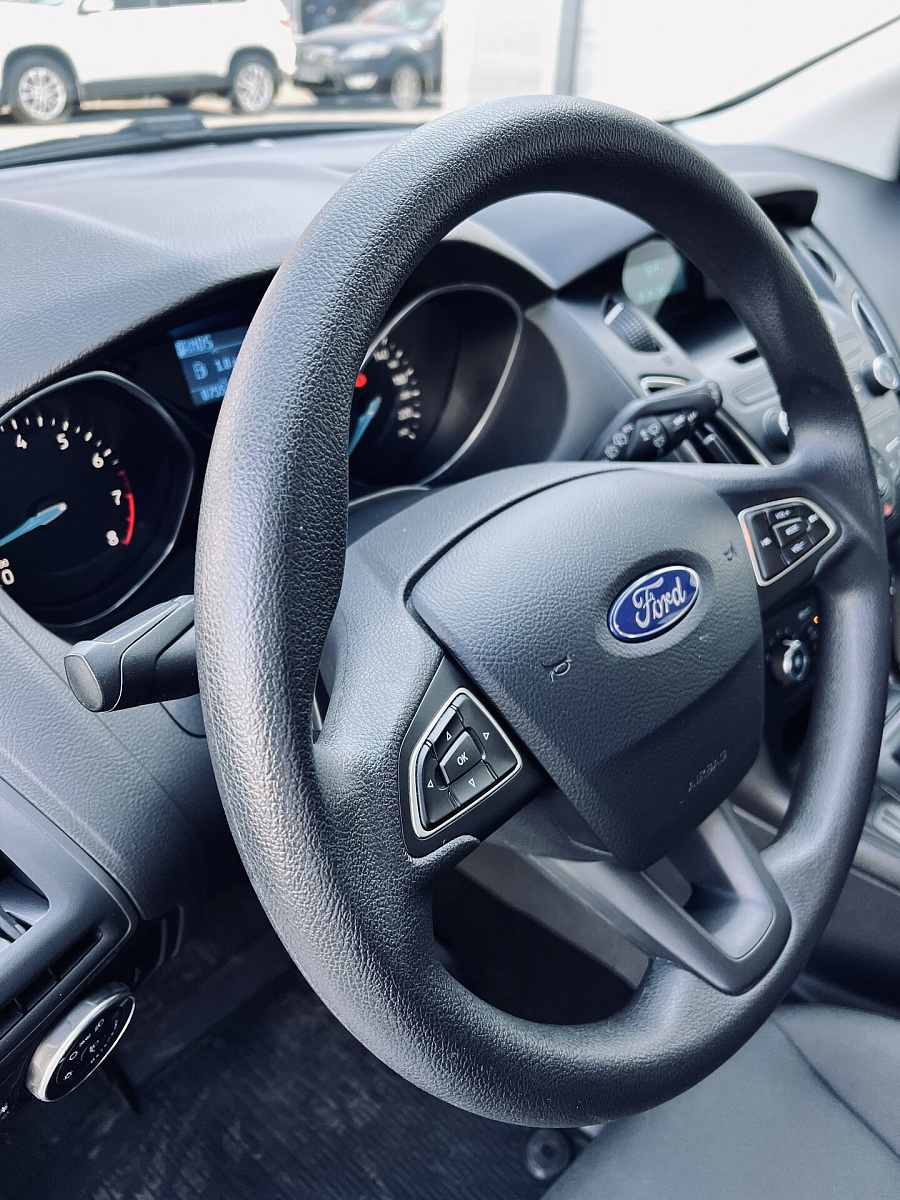 Ford Focus, 2018г., передний привод, робот