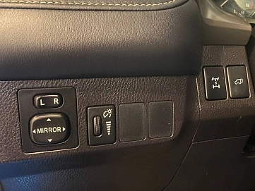 Toyota RAV4, 2016г, передний привод, автомат