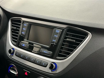 Hyundai Solaris, 2017г, передний привод, автомат