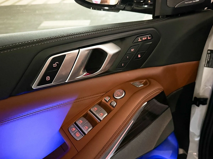 BMW X7, 2022г., полный привод, автомат