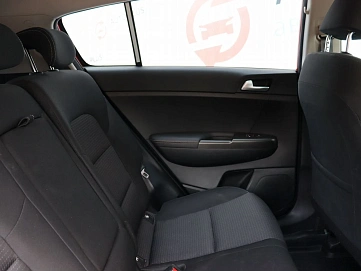 Kia Sportage, 2021г, передний привод, автомат