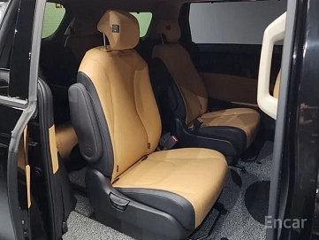 Kia Carnival, 2022г, передний привод, автомат